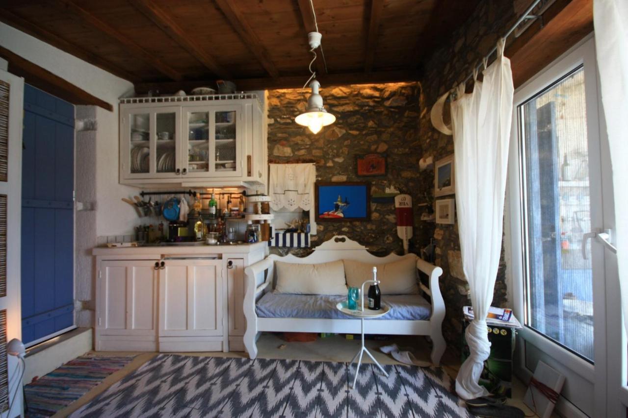Villea Seaview Apartments Skopelos Town Ngoại thất bức ảnh