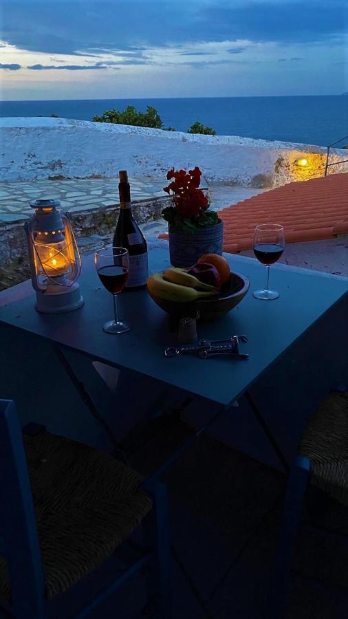 Villea Seaview Apartments Skopelos Town Ngoại thất bức ảnh